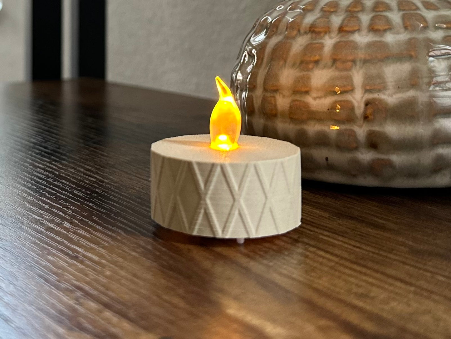 Led tealight - Oak White - Crossed Stripes